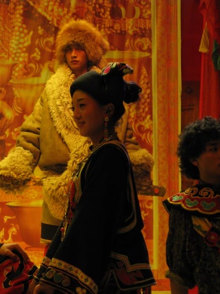 中間的人有像林志玲