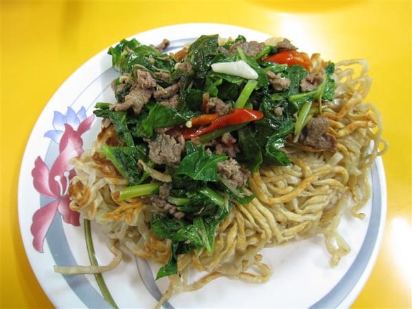 大陸麵店-牛肉煎麵 民宿老闆推薦