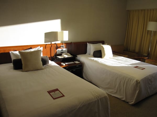 舒服的席夢思床