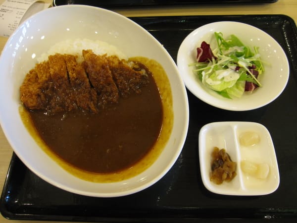 朝霧高原的豬排,1200日幣 朝霧高原的豬排,1200日幣