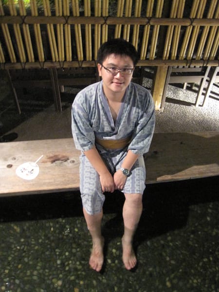 擔心走光,其實我裡面有穿啦