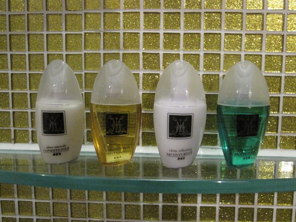 洗髮 潤髮 沐浴 乳液 都有 洗髮 潤髮 沐浴 乳液 都有