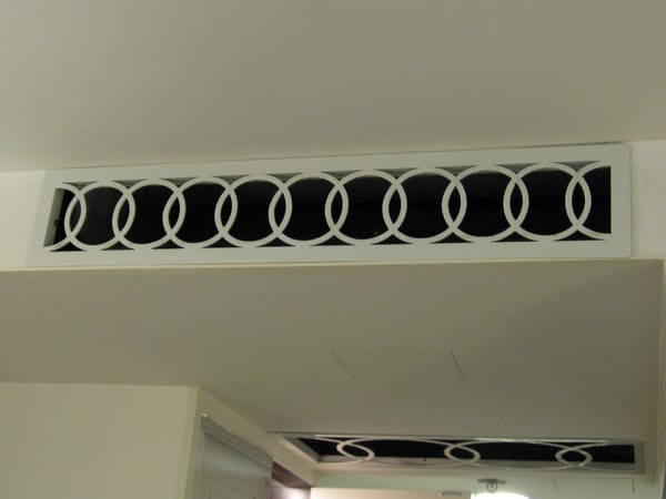 冷氣的出風口也要設計一下 冷氣的出風口也要設計一下