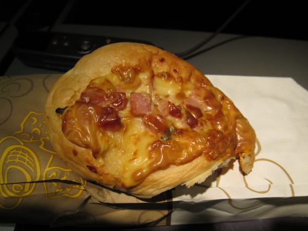 晚餐居然只有這個,是要把我活活餓死嗎? 晚餐居然只有這個,是要把我活活餓死嗎?