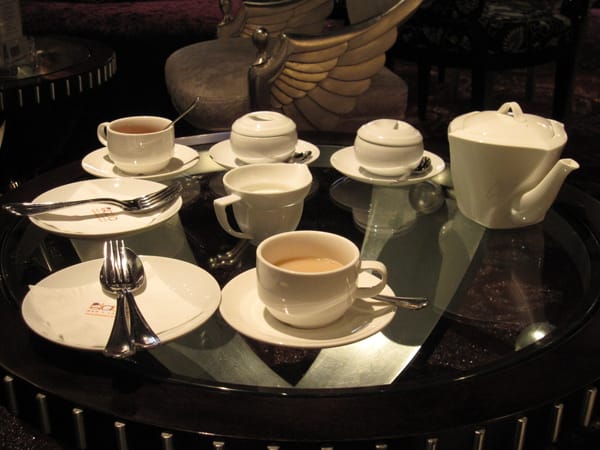 一開始送上茶或咖啡 一開始送上茶或咖啡