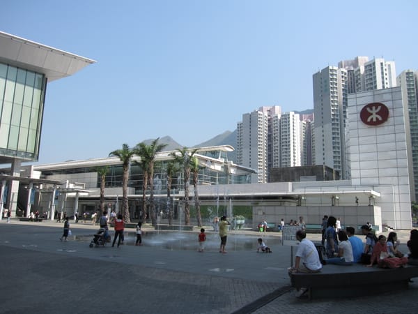 東涌站就在旁邊