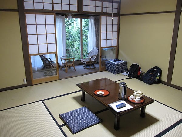 房間不算小,迎賓小禮物是甜的味噌