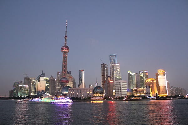 2011-05-14 SONY NEX-3 把箱子打開的開箱文