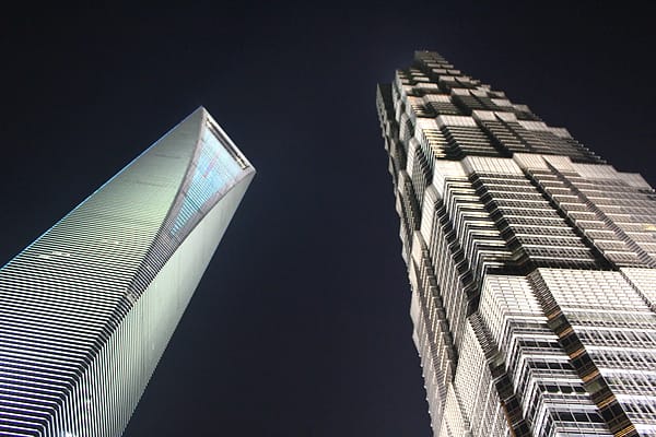 兩棟都很不錯,但要爬就要爬最高的!