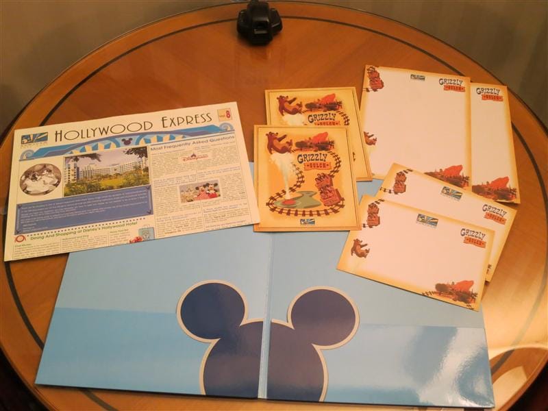 2013-03-15 兩個人的香港迪士尼好萊塢酒店住宿心得