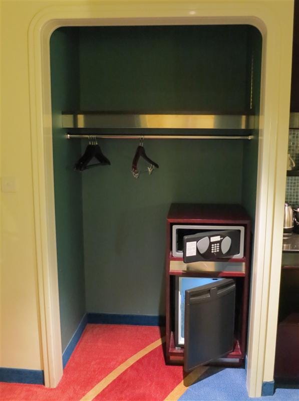 2013-03-15 兩個人的香港迪士尼好萊塢酒店住宿心得