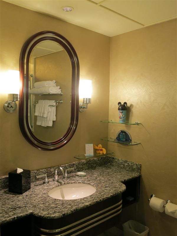 2013-03-15 兩個人的香港迪士尼好萊塢酒店住宿心得