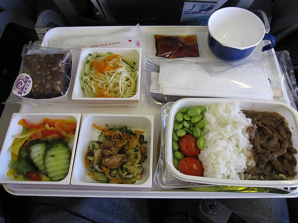 餐食部分雖然還是比其他航空好吃很多