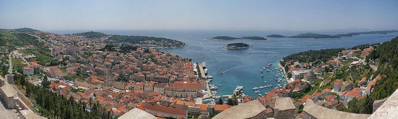 Island_of_hvar_panorama_2011.jpg Island_of_hvar_panorama_2011.jpg