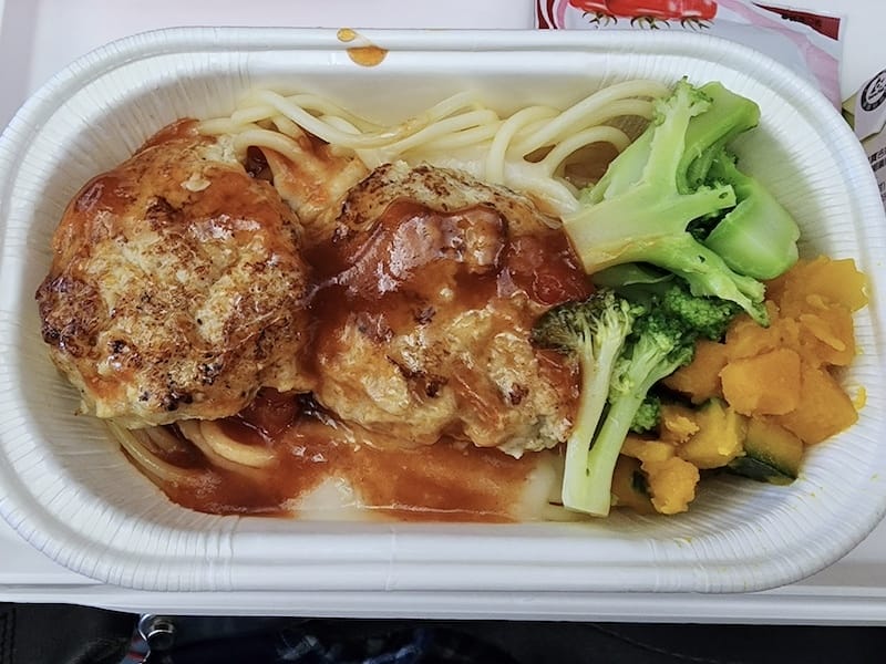 2023-11-19 日本航空JL802 TPE-NRT 