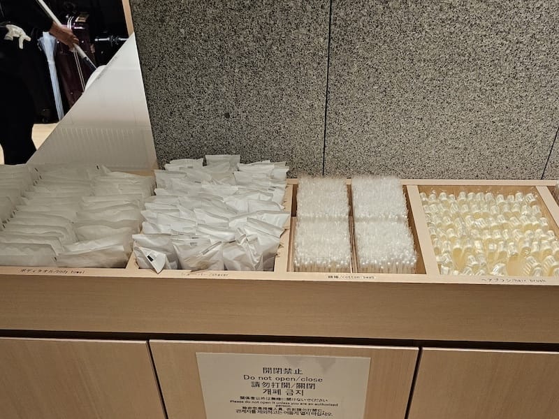 2024-03-27 名古屋親子住宿変なホテルエクスプレス