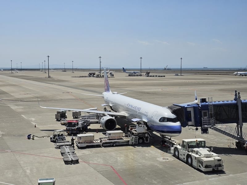 2024-04-01 中華航空CI155 NGO-TPE 名