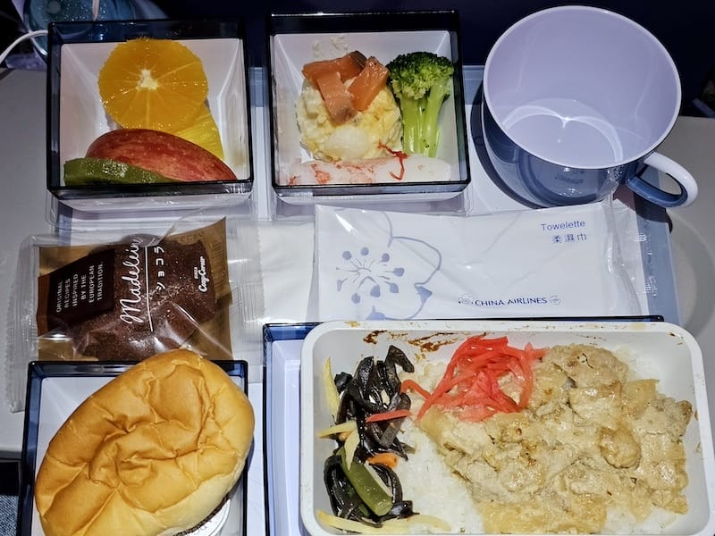 2024-04-01 中華航空CI155 NGO-TPE 名