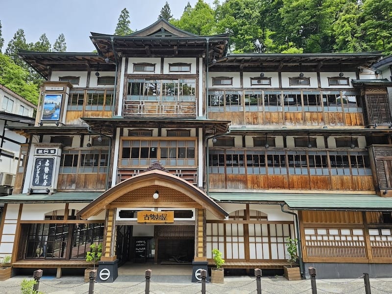 2024-06-07 星動秋田旅Day2-1 銀山溫泉+山形