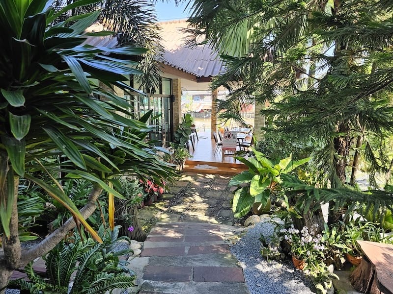 2024-11-02 [曼谷機場住宿] 金家素萬那普機場飯店