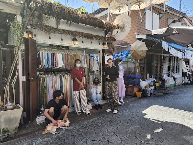 2024-11-03 真的泰好玩Day2-1 鄭王廟泰服體驗 2024-11-03 真的泰好玩Day2-1 鄭王廟泰服體驗