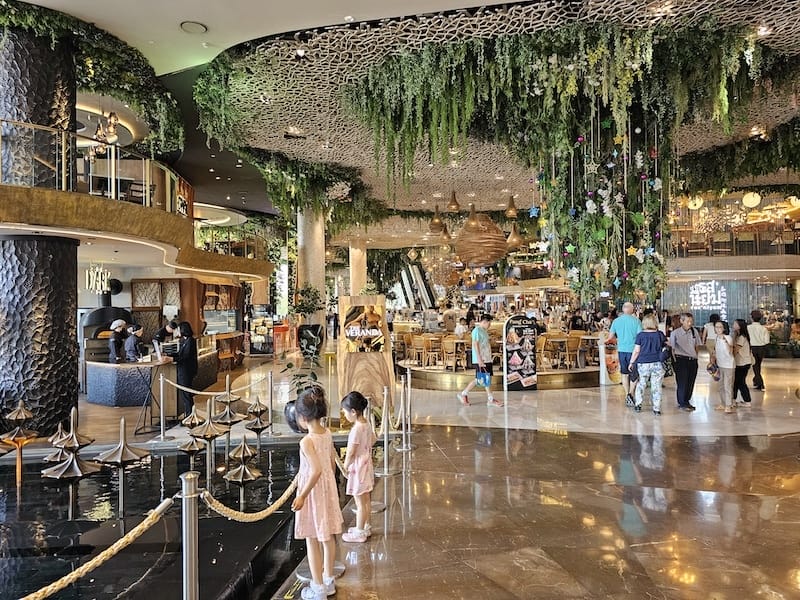 2024-11-03 真的泰好玩Day2-2 ICONSIA