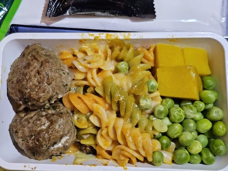 2024-11-06 中華航空CI836 BKK-TPE 曼