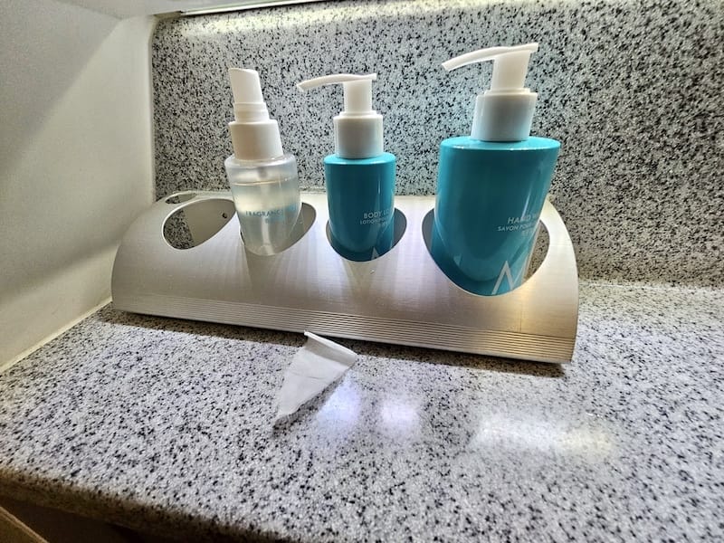 2024-11-06 中華航空CI836 BKK-TPE 曼