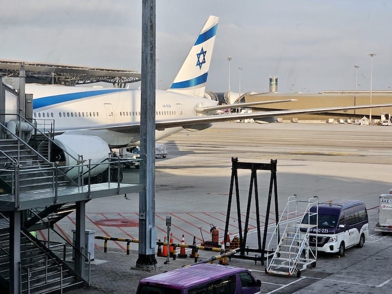 2024-11-06 中華航空CI836 BKK-TPE 曼