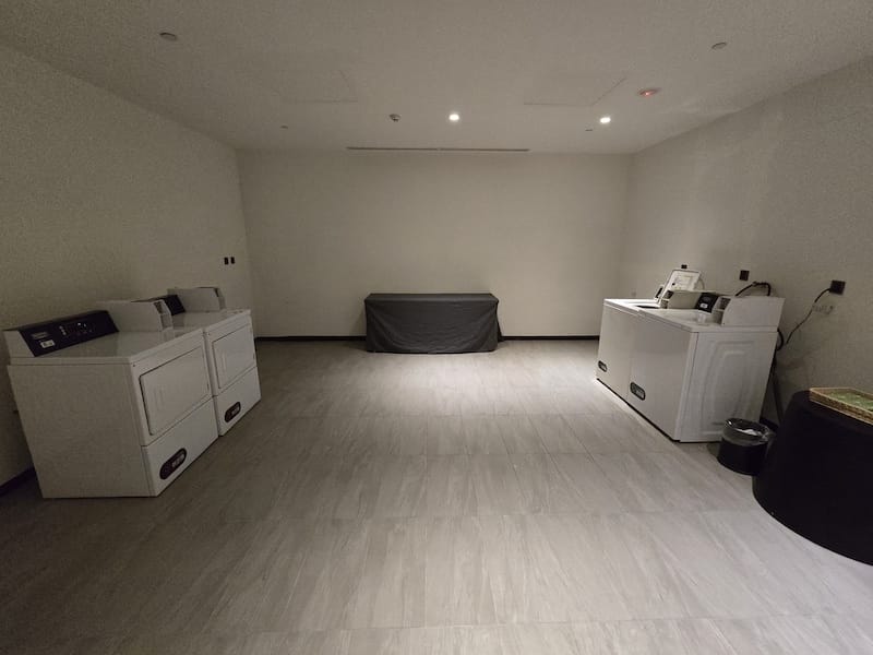 2025-08-05 苗栗頭份尚順君樂飯店經典雙床房+尚順育