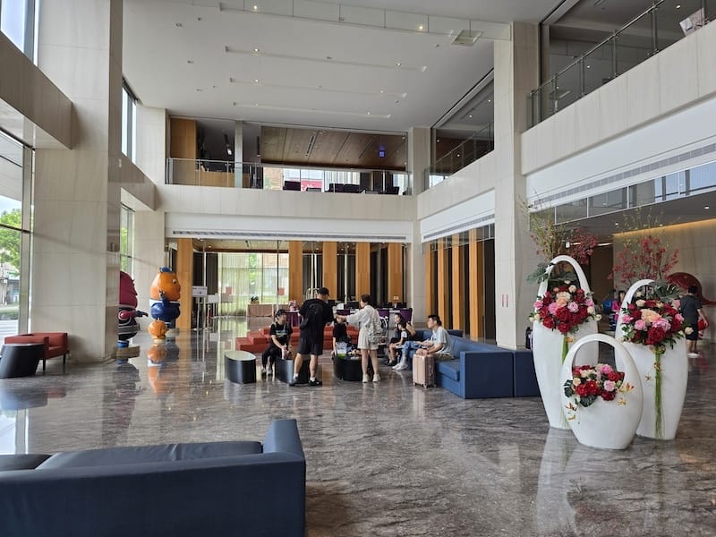 2025-08-05 苗栗頭份尚順君樂飯店經典雙床房+尚順育