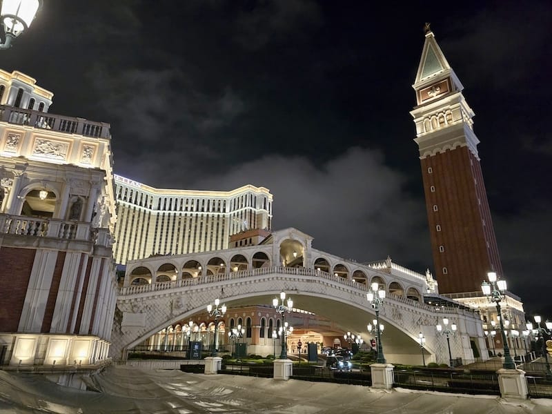 2025-08-17 港澳穿梭遊Day1 倫敦人、巴黎人與威