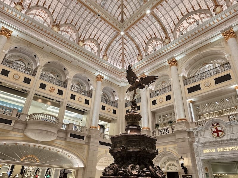 2025-08-17 港澳穿梭遊Day1 倫敦人、巴黎人與威