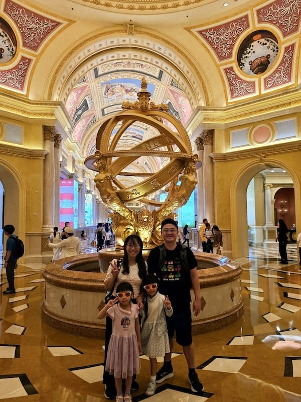 2025-08-17 港澳穿梭遊Day1 倫敦人、巴黎人與威