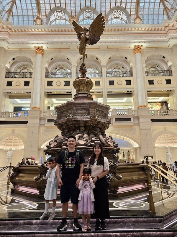 2025-08-17 港澳穿梭遊Day1 倫敦人、巴黎人與威