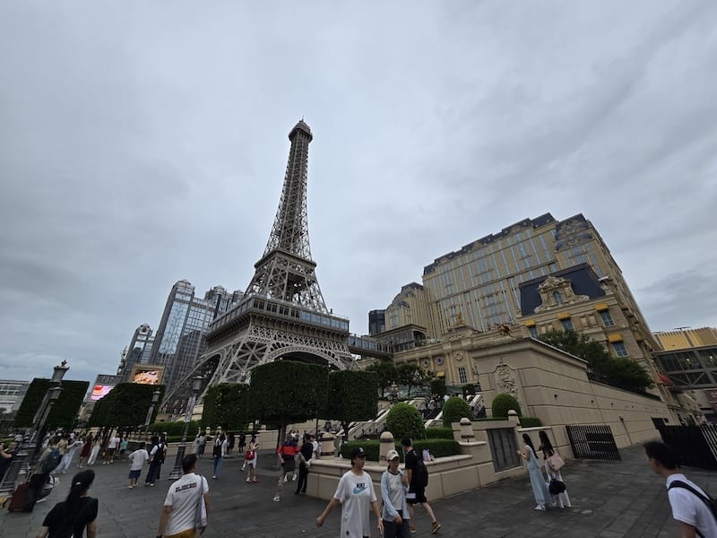 2025-08-17 港澳穿梭遊Day1 倫敦人、巴黎人與威
