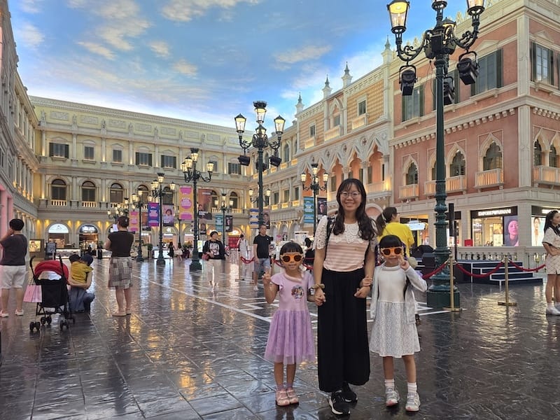 2025-08-17 港澳穿梭遊Day1 倫敦人、巴黎人與威