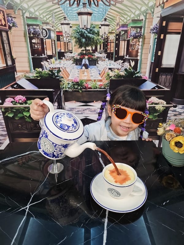 2025-08-17 港澳穿梭遊Day1 倫敦人、巴黎人與威