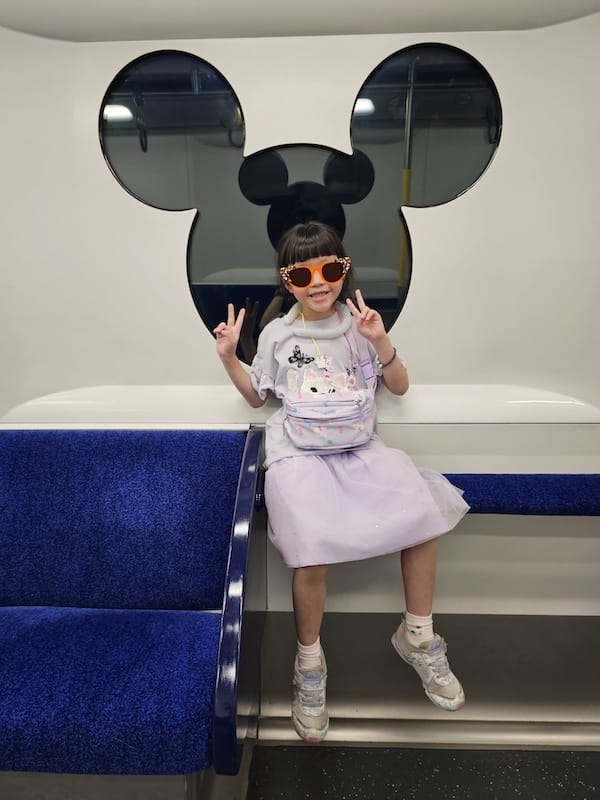 2025-08-19 香港住宿迪士尼好萊塢酒店(Disn