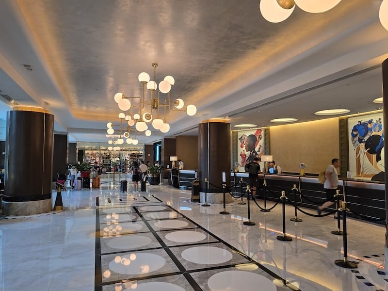 2025-08-19 香港住宿迪士尼好萊塢酒店(Disn