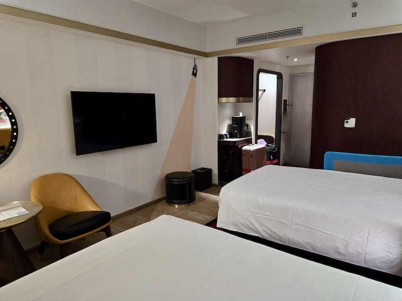 2025-08-19 香港住宿迪士尼好萊塢酒店(Disn