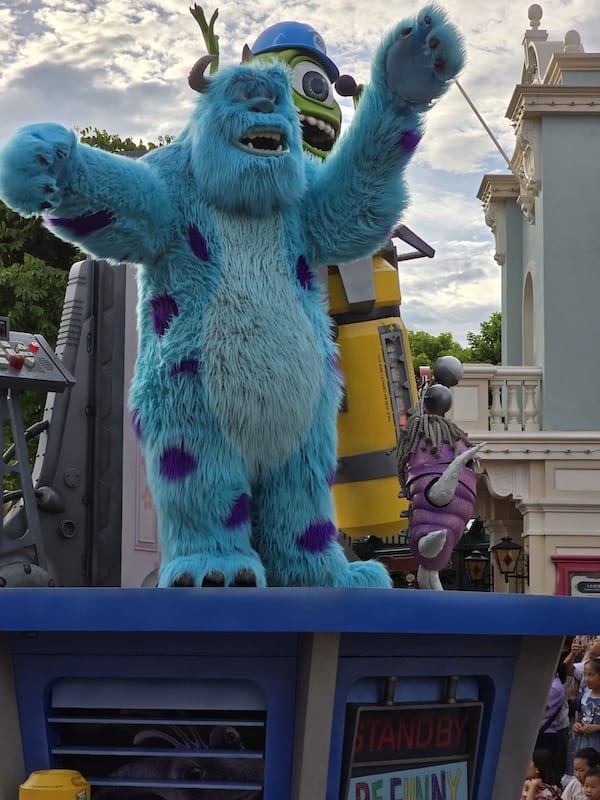 2025-08-20 港澳穿梭遊Day4 四訪香港迪士尼提早