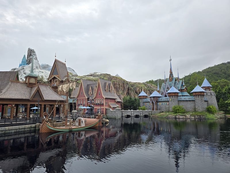 2025-08-20 港澳穿梭遊Day4 四訪香港迪士尼提早