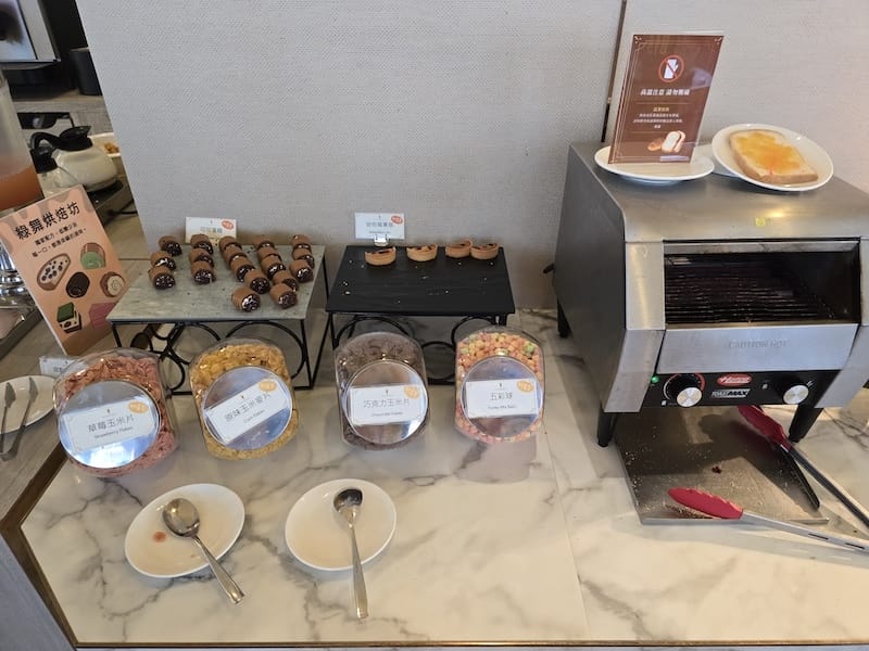 2025-07-28 [宜蘭住宿] 綠舞國際觀光飯店四人客