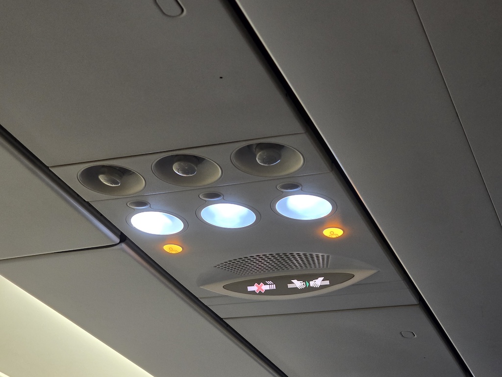 虎航IT216飛行紀錄&來去機場睡一晚 - 第12張圖 虎航IT216飛行紀錄&來去機場睡一晚