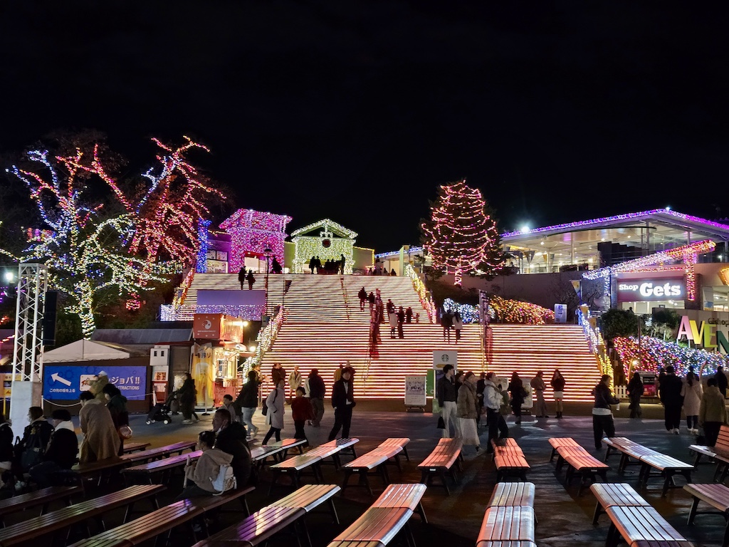 2025-11-28 東京親子賞楓旅 Day2-2 讀賣樂園寶石燈飾秀 - 第2張圖 2025-11-28 東京親子賞楓旅 Day2-2 讀賣樂園寶石燈飾秀