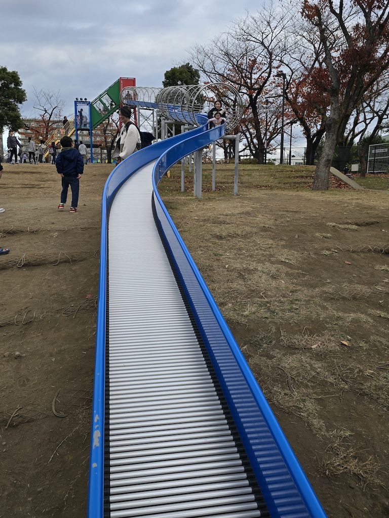 2025-11-29 東京親子賞楓旅Day3-2 荒川遊樂園+炸豬排一勝