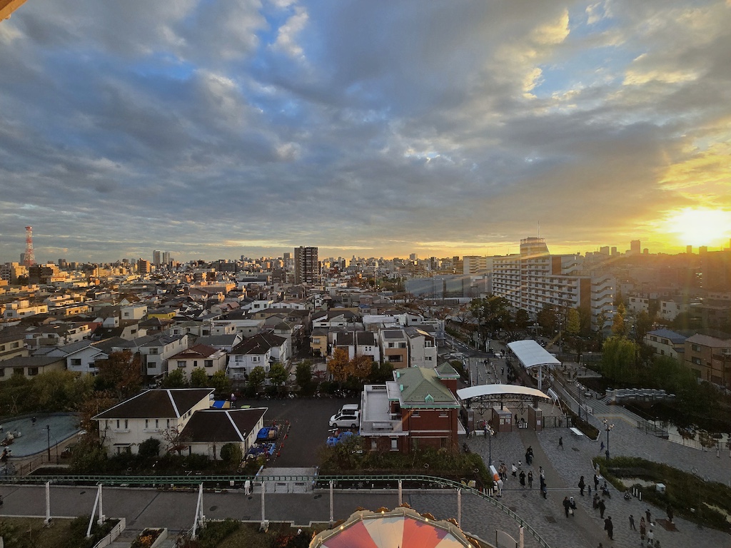 2025-11-29 東京親子賞楓旅Day3-2 荒川遊樂園+炸豬排一勝