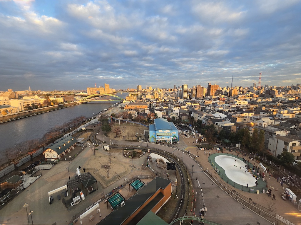 2025-11-29 東京親子賞楓旅Day3-2 荒川遊樂園+炸豬排一勝