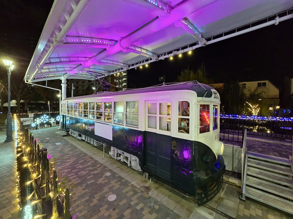 2025-11-29 東京親子賞楓旅Day3-2 荒川遊樂園+炸豬排一勝